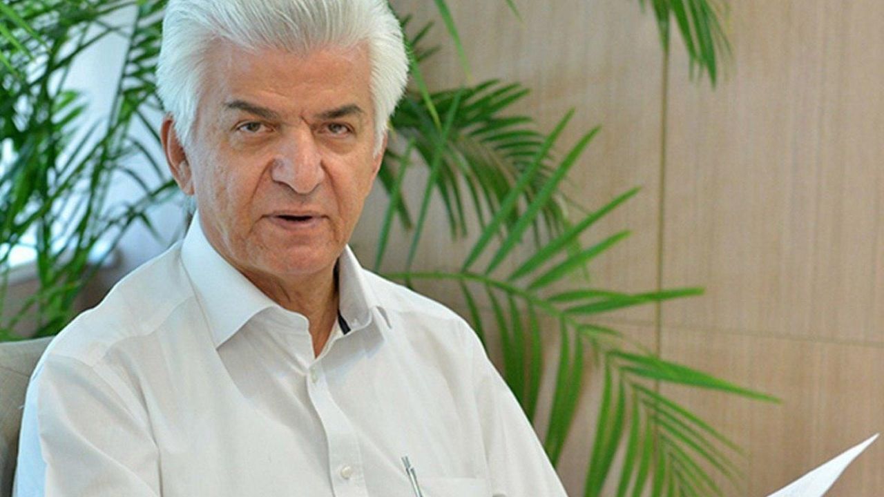 تصدی‌گری اقتصادی دولت باید تمام شود