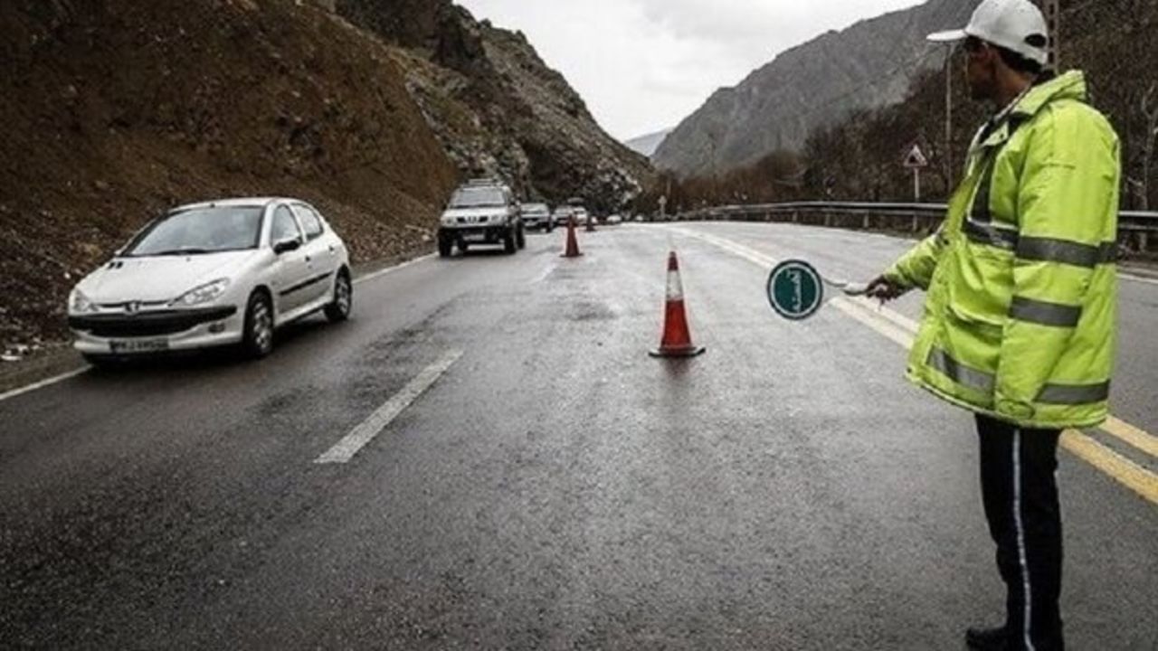 اکثر محورهای مواصلاتی لغزنده است/برف و باران در ده استان کشور