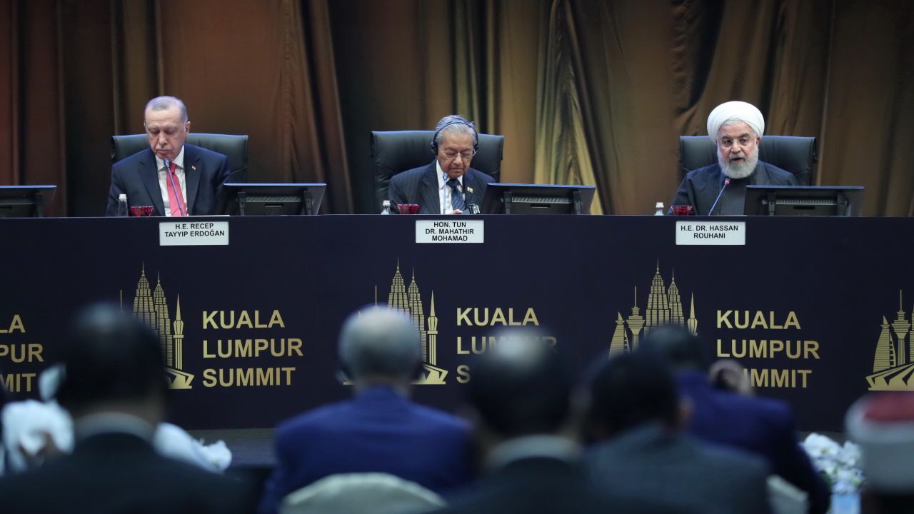 آیا مالزی، ایران، ترکیه و قطر «دینار» اسلامی را جایگزین «دلار» آمریکایی می‌کنند؟
