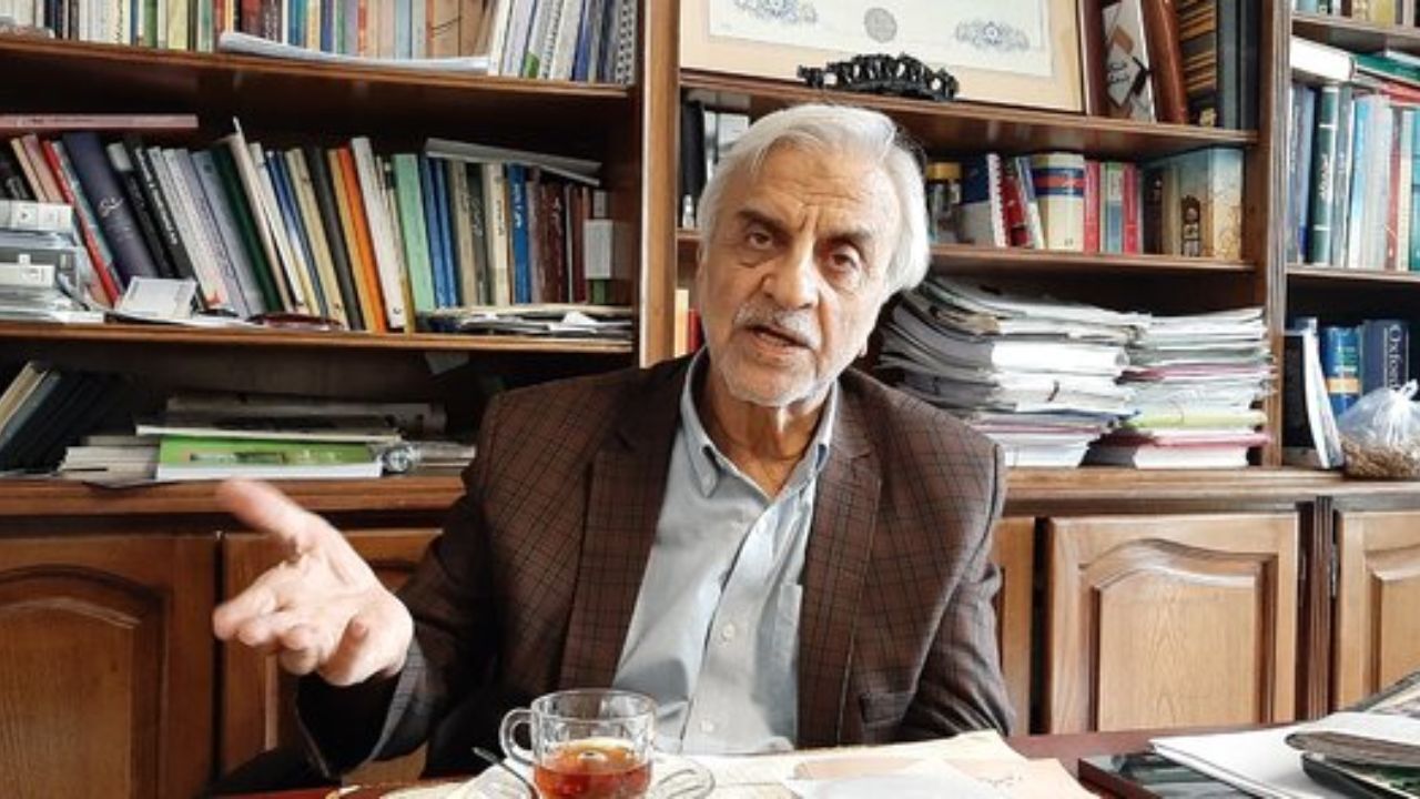 کسی با تهمت و افترا زدن انقلابی نمی‌شود/ برخی‌ها پیدا شده‌اند که می‌گویند نه اصولگرایند و نه اصلاح‌طلب، بلکه انقلابی هستند/ مگر انقلابی بودن به داد و بی‌داد کردن و فحاشی است؟/ تقریبا هیچ کدام‌ از مدیران به آینده و کیفیت زندگی مردم اهمیتی ندادند