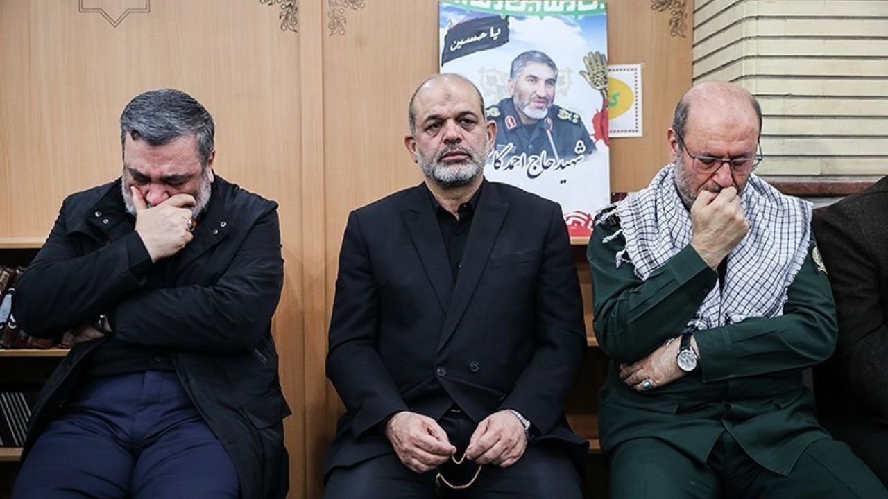 حضور فرماندهان نظامی در منزل سپهبد سلیمانی