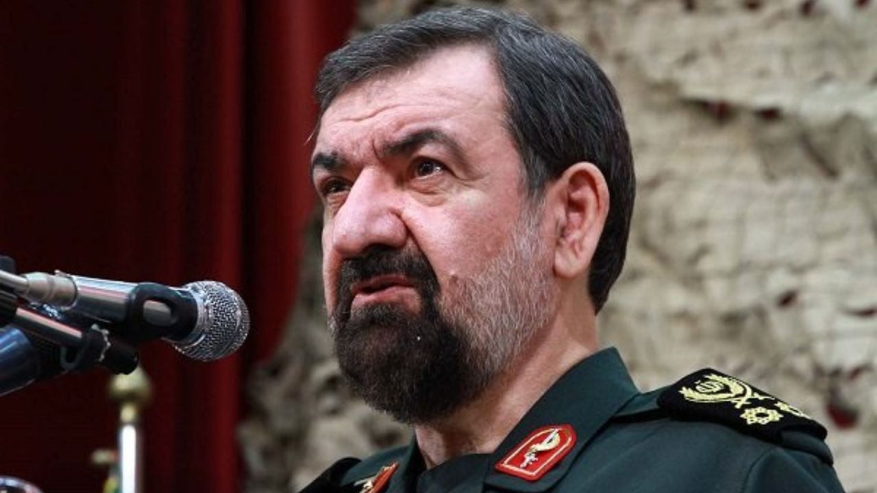 دست ایران روی ماشه است/ حیثیت آمریکا موشک باران شد
