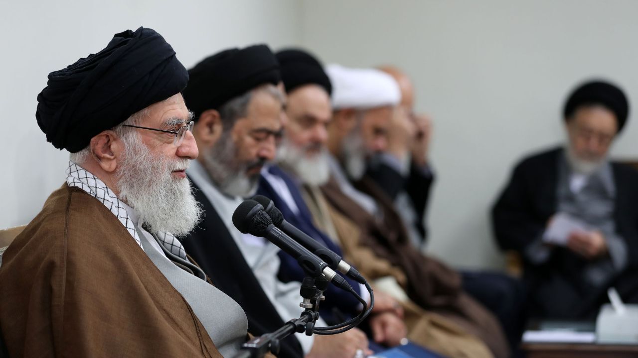 ایستادگی ملت ایران، آمریکا را عصبانی کرده و برای دنیا جذاب است