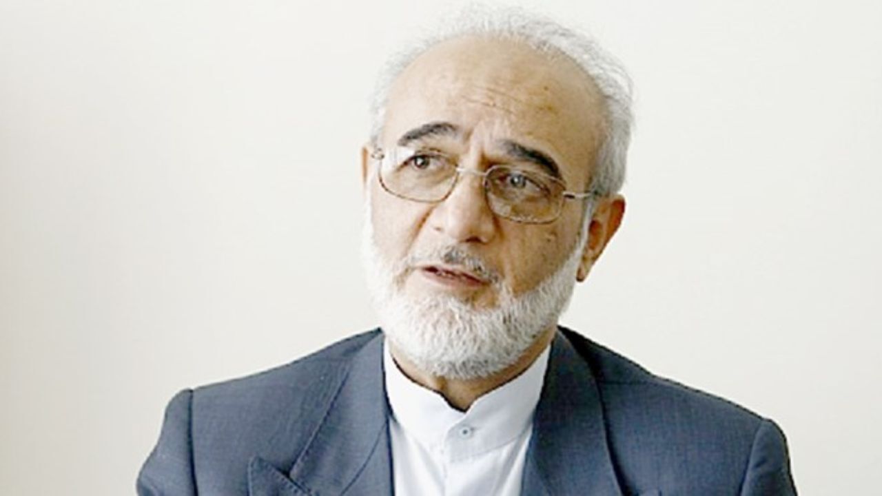 نهادهای زیرمجموعه دفتر رهبری کمتر از 8 دهم درصد در اقتصاد ملی نقش دارند/ منتظر تصمیم FATF درباره سوءاستفاده رئیس‌جمهور آمریکا از بودجه دولتی برای تروریسم هستیم/ درباره مقابله با تحریم‌ها نهادهای انقلابی کارهای عجیب و غریب انجام دادند که نمی‌توانیم آنها را