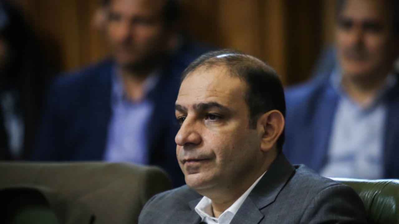 تذکر عضو شورای شهر درباره کمک به نوسازی ناوگان حمل و نقل عمومی