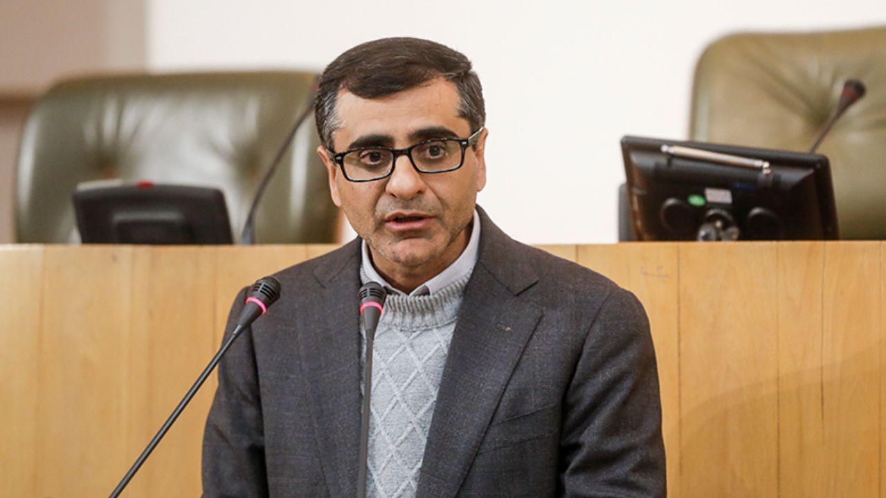 ساختارهای قانونی کشور باید تغییر کند