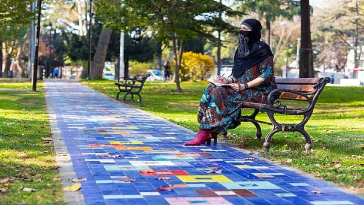 دستور ممنوعیت استفاده از نقاب در مدارس شهر هامبورگ لغو شد