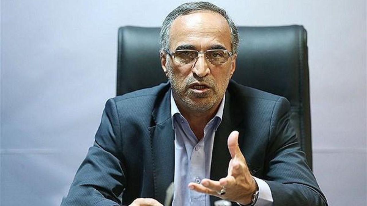 اساسنامه فدراسیون فوتبال باید اصلاح شود/ دولت می‌تواند اساسنامه فدراسیون را اصلاح کند/ گرفتن امضا از اعضای مجمع فدراسیون قبیله‌گرایی را رواج می‌دهد/ شرط سابقه مدیریتی در اساسنامه فدراسیون کاملاً منطقی است/ اعضای مجمع بر اساس برنامه افراد رأی بدهند نه امضا