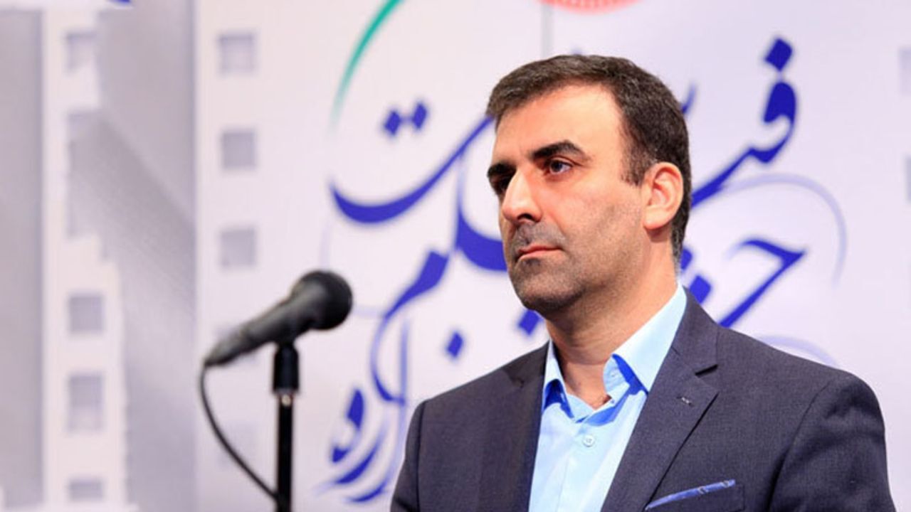 نزدیک به 100 فیلم در جشنواره ثبت‌نام کرده بودند/  بودجه جشنواره امسال 8 میلیارد تومان است/ تحریم جشنواره بیشتر یک فضاسازی رسانه‌ای بود/ امیدواریم سینماگران ما بتوانند ظلمی را که به مردم می‌شود به نمایش بگذارند/ نمی‌توانستیم «آشغال‌های دوست‌داشتنی» را که ق