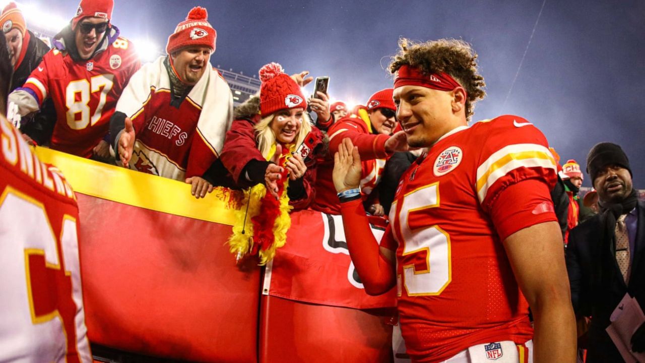 سوپربول در انتظار ستاره‌ای جوان/ در NFL هیچ بازیکنی شبیه ماهومس نیست/ پاتریک ماهومس می‌تواند اولین بازیکن 200 میلیونی فوتبال آمریکایی باشد