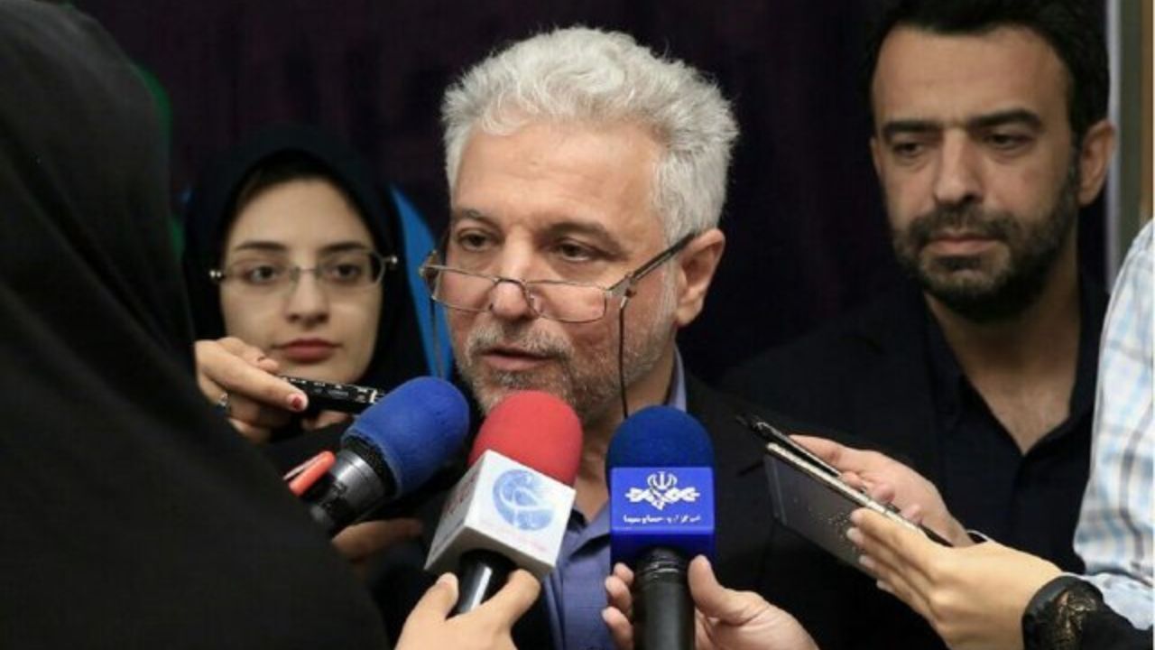 رئیس سازمان غذا و دارو: داروخانه‌ها از خرید ماسک منع شدند