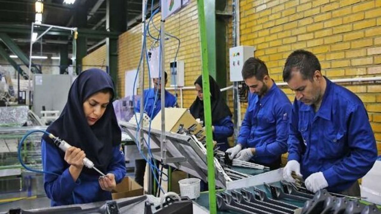 مزایای سامانه روابط کار برای کارگران و کارفرمایان چیست؟