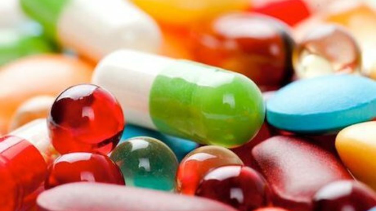 آمار کمبودهای دارویی در داروخانه‌های هلال احمر/ افزایش سقف پذیرش بیماران تک نسخه‌ای