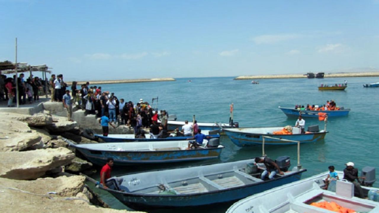 اسکله های گردشگری قشم تعطیل شد