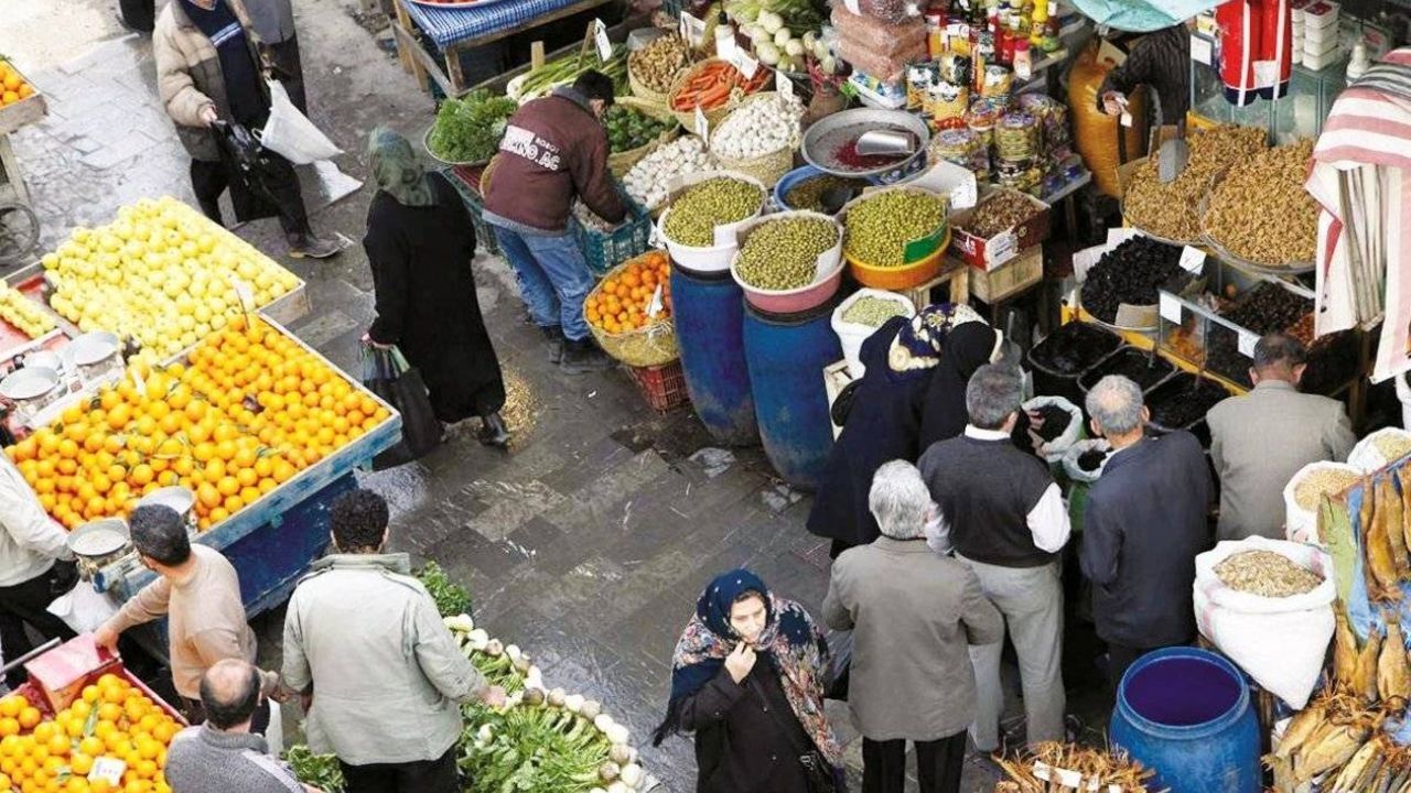قیمت اقلام خوراکی در بازار با نرخ مصوب فاصله دارد/ لیموترش به کیلویی 50 هزار تومان رسید/ فروشندگان طمع کرده‌اند؟