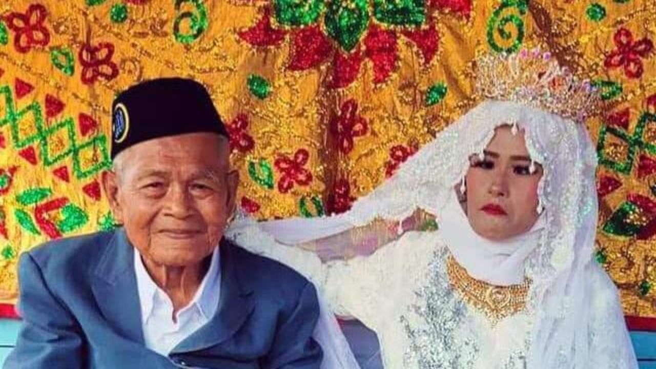 پیرمرد 103ساله اندونزیایی با دختر 27ساله ازدواج کرد