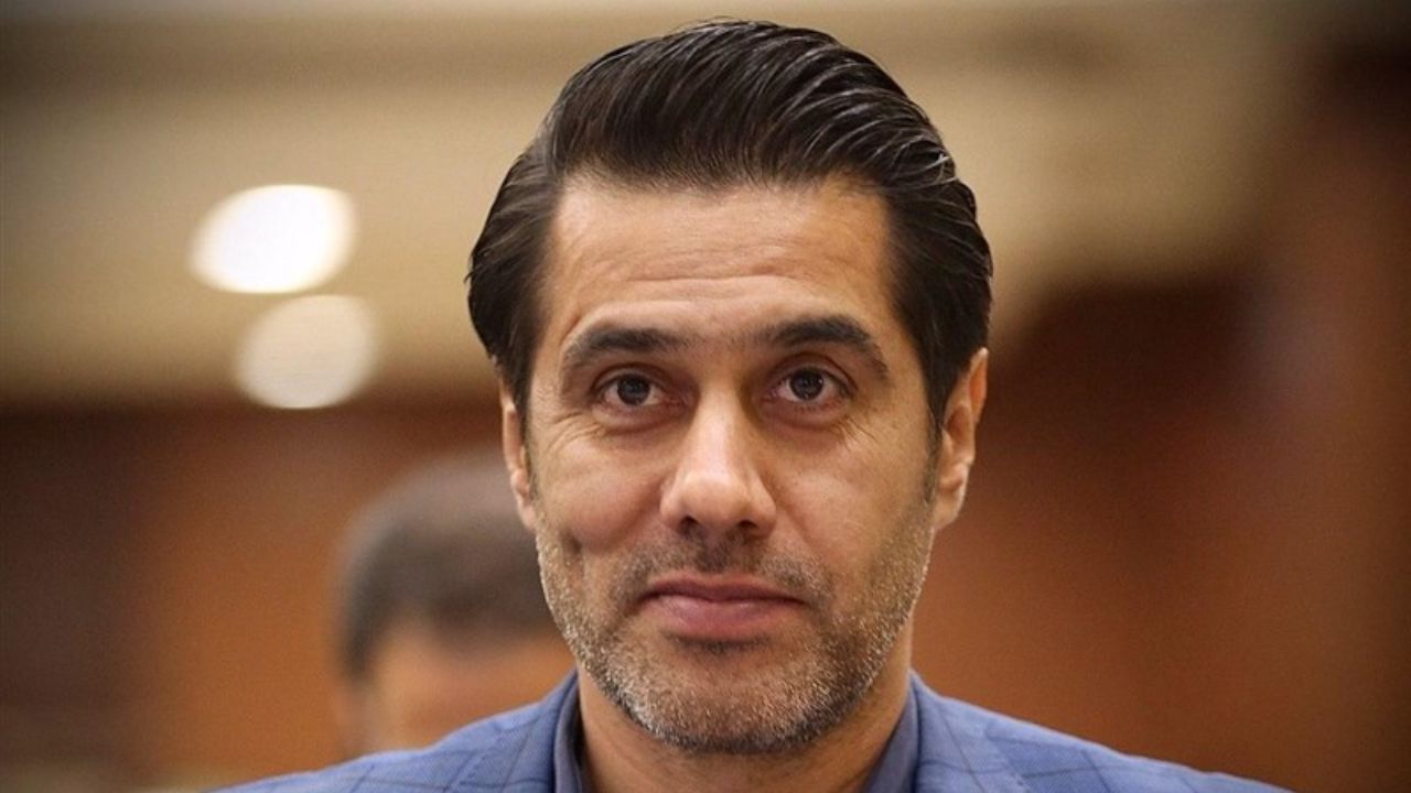 پیروانی در پرسپولیس ماندنی است؟