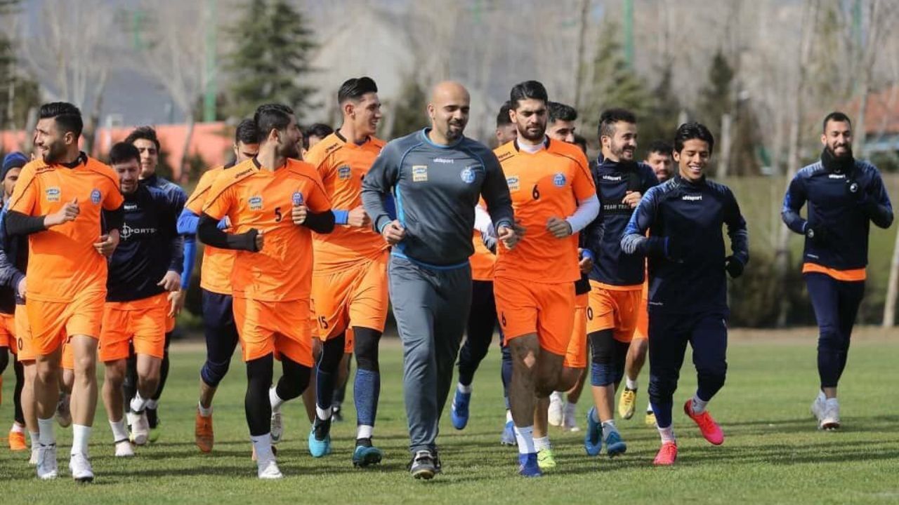 بلاتکلیفی استقلالی‌ها برای آغاز تمرینات