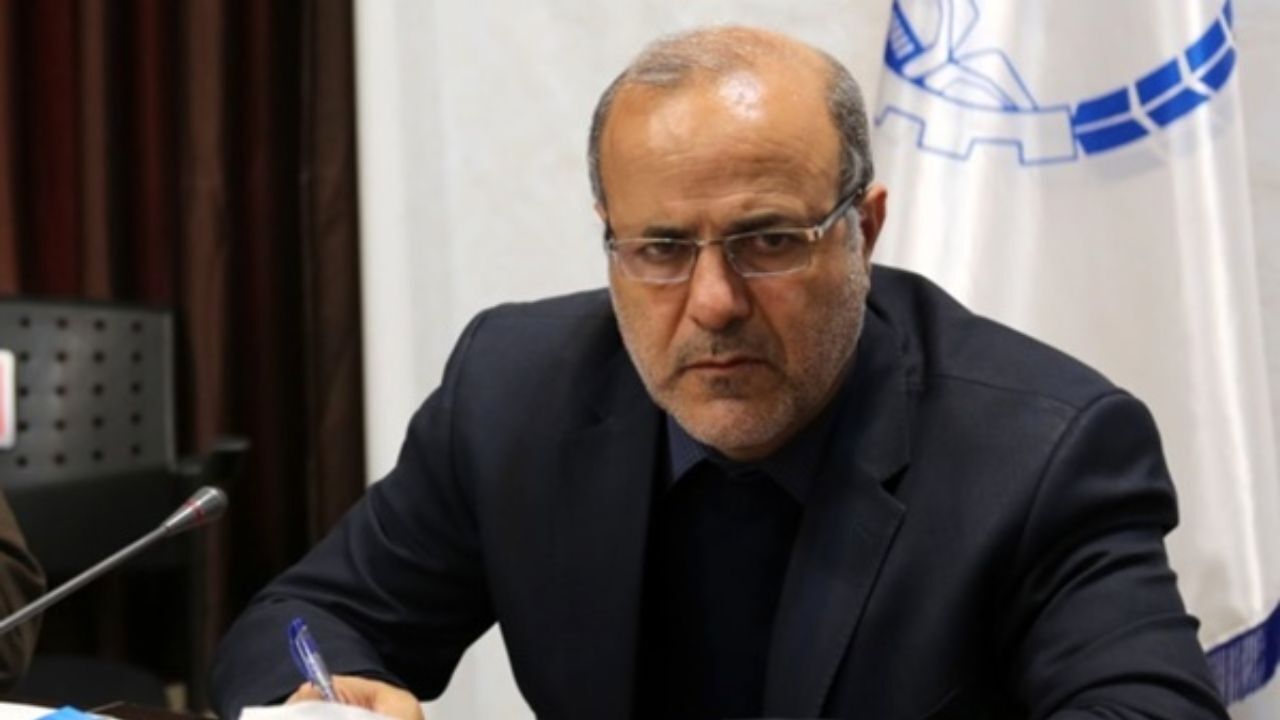 نیروهایی که در خط مقدم مقابله با کرونا هستند تبدیل وضعیت شوند/ حمایت از نیروی انسانی از اجرای هر پروژه ای واجب تر است