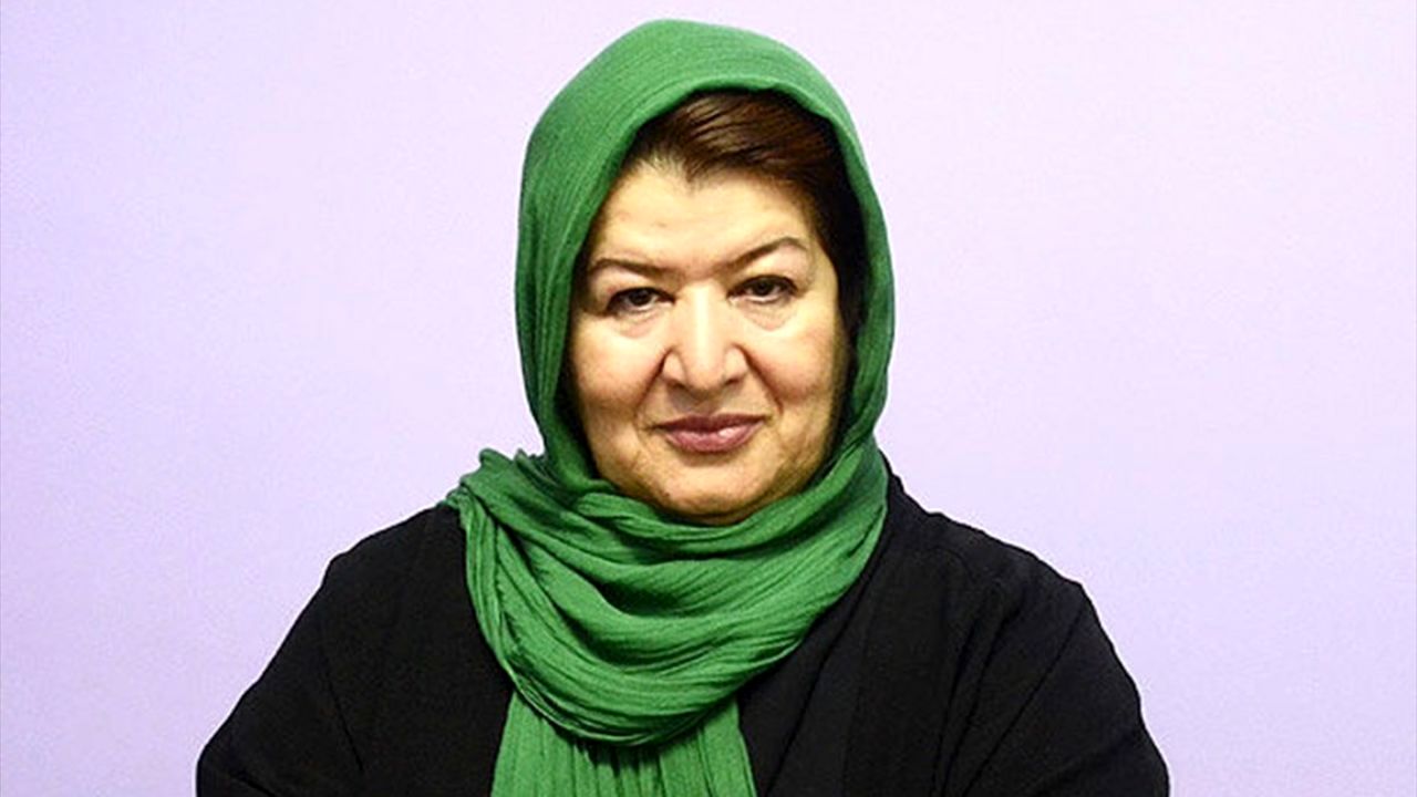 «فیلمساز» نباید از «جامعه» عقب بماند/ پرهیز از سینمای بی‌خاصیت