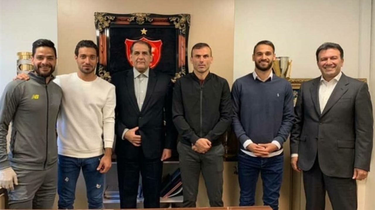 گلایه‌های بازیکنان پرسپولیس از مدیران قبلی باشگاه/ درخواست سیدجلال از مهرداد هاشمی