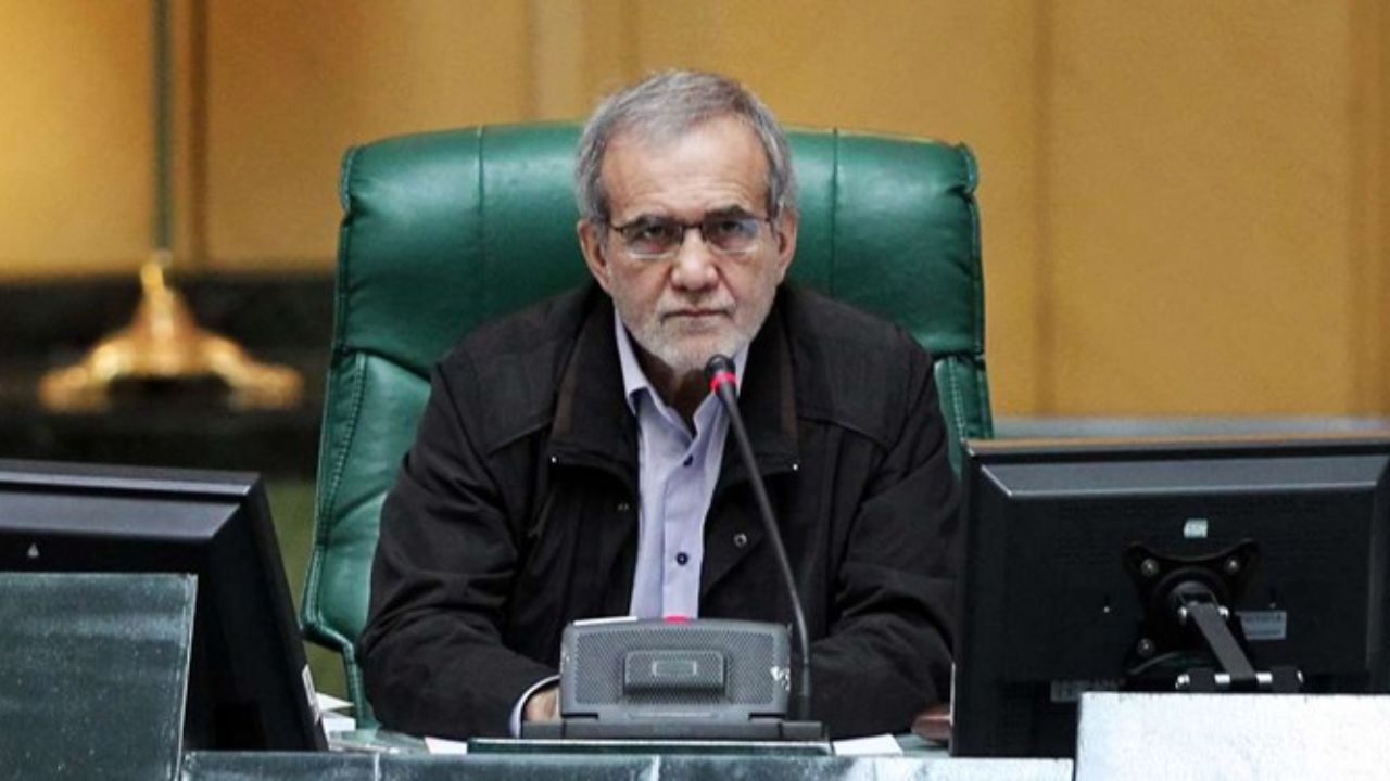 می‌توانیم در یک ماه کرونا را زمین‌گیر کنیم/ انتقاد از عدم حضور به موقع دولتی ها در جلسه علنی مجلس
