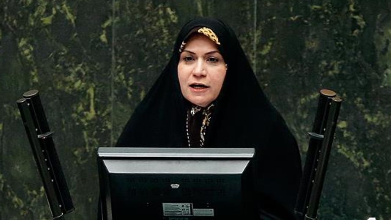 حمایت از تولیدگران و کارگران در سال جهش تولید باید توجه شود