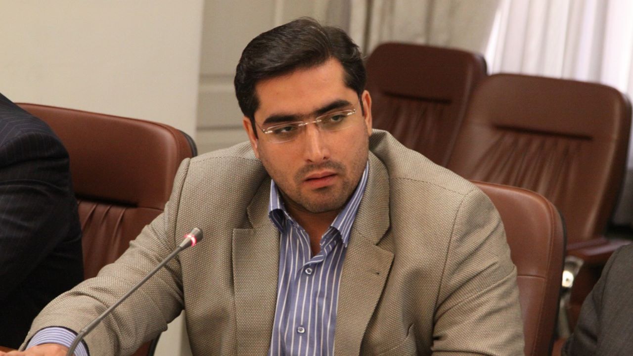 چرا آمار قاچاق لوازم آرایشی بالا است؟