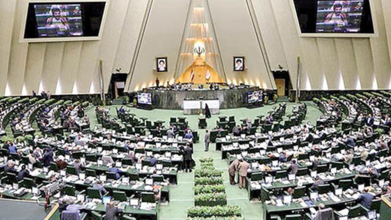 اتفاقی عجیب در جلسه تنها فراکسیون مجلس؛ رقابت 56 نفر فقط برای کسب 12صندلی+اسامی