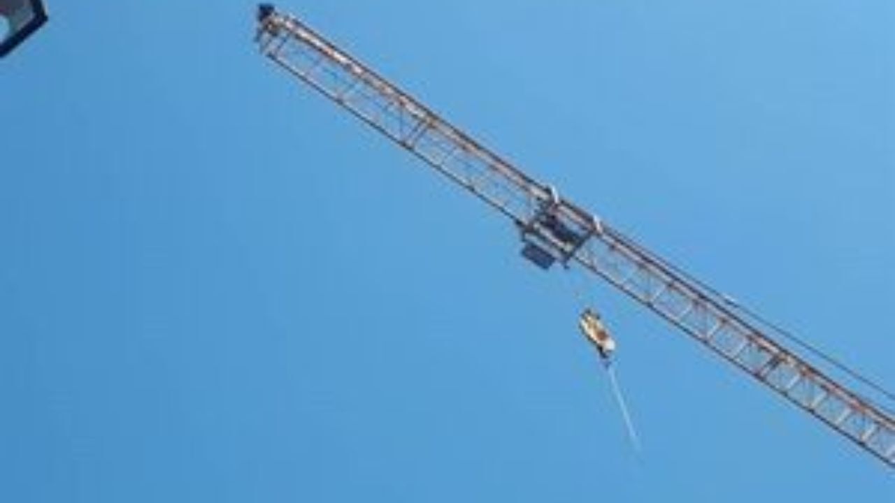 خودکشی در خیابان بخارست به خیر گذشت+ویدئو