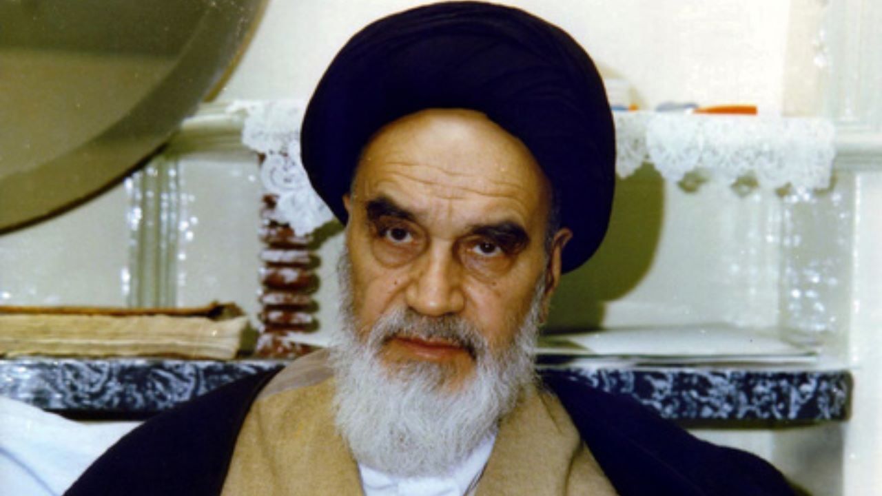 حکم عزل بنی صدر از فرماندهی نیروهای مسلح