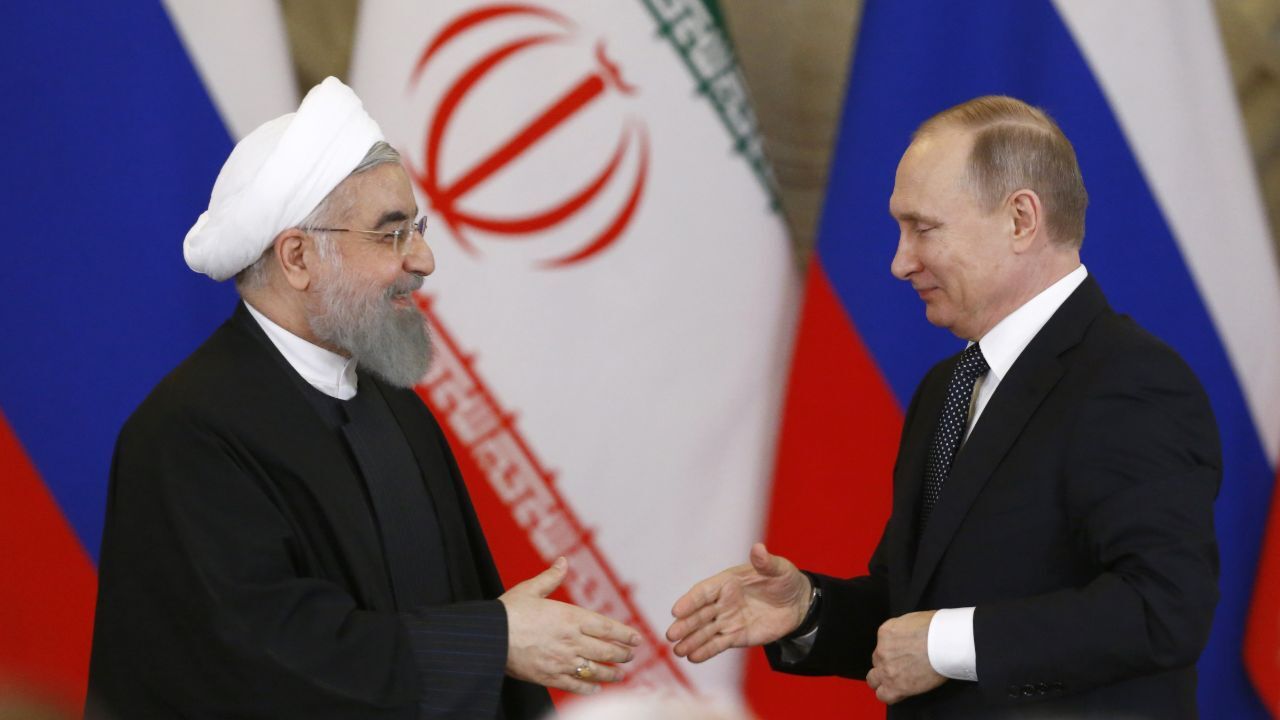 روحانی روز ملی فدارسیون روسیه را به پوتین تبریک گفت