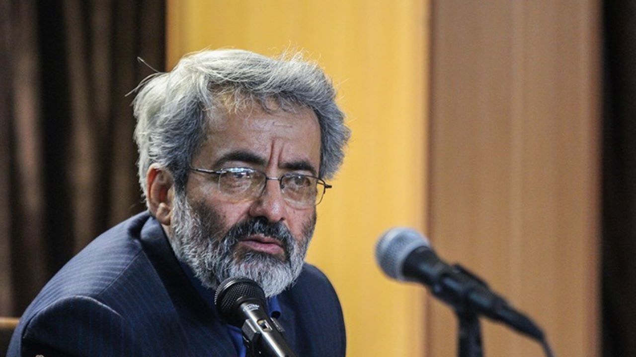 به زیر کشیده شدن مجسمه‌های سخنگو
