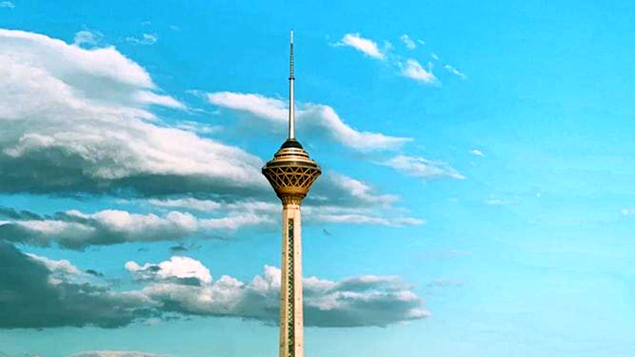 استقبال از بازگشایی درهای برج میلاد به روی گردشگران