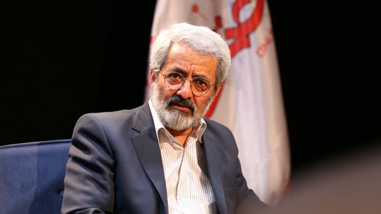 رفتار مجلسی‌ها نه عاقلانه بود نه باادبانه/ مجلس به جامعه التهاب پمپاژ کرد