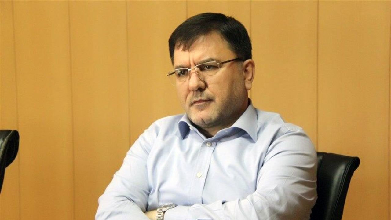 حل مشکلات کنونی کشور از دست افرادی مانند ظریف هم خارج است