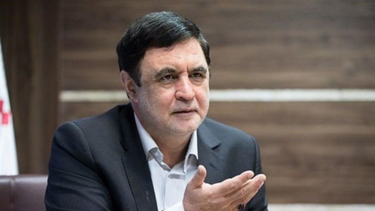 مشکل معیشت، مردم را نسبت به کارآمدی حکومت مردد می‌کند