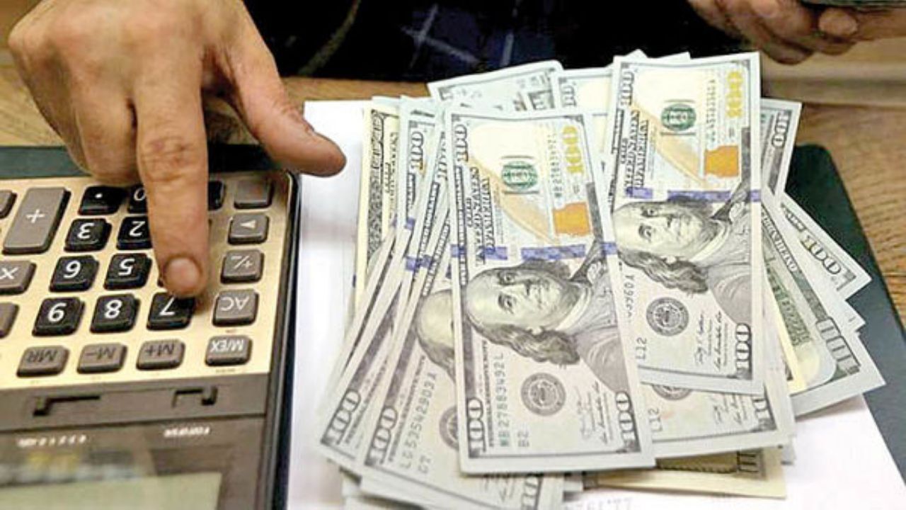 عملکرد شوکه کننده اقتصاد آمریکا، دلار را بار دیگر عقب راند