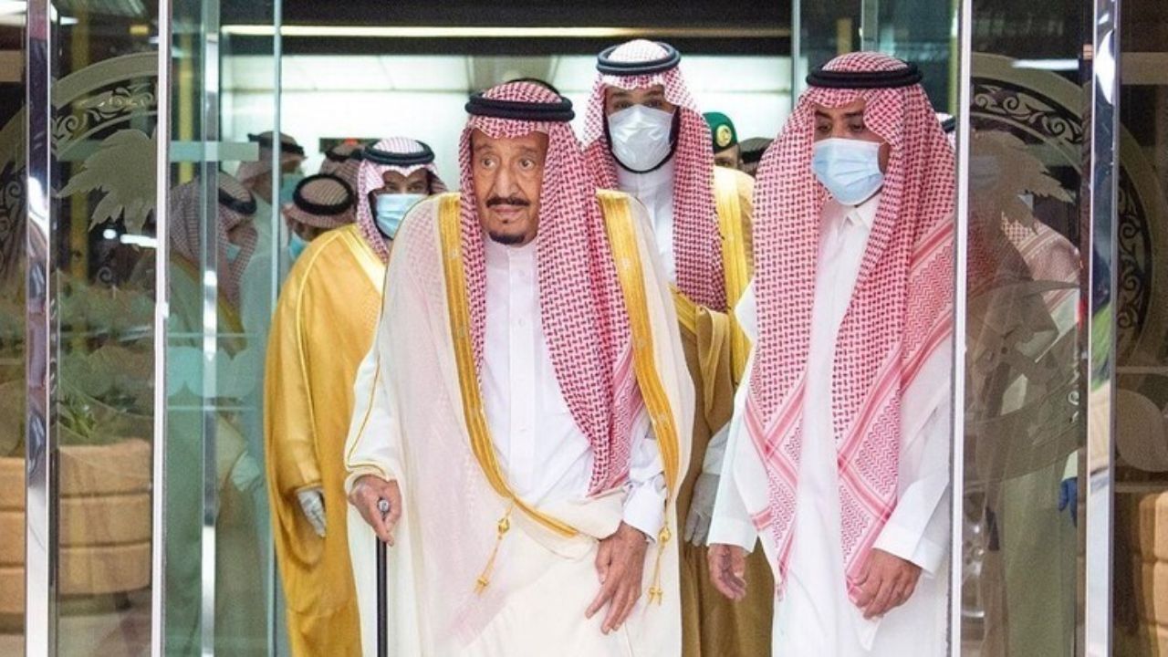 ملک سلمان از بیمارستان مرخص شد + تصویر
