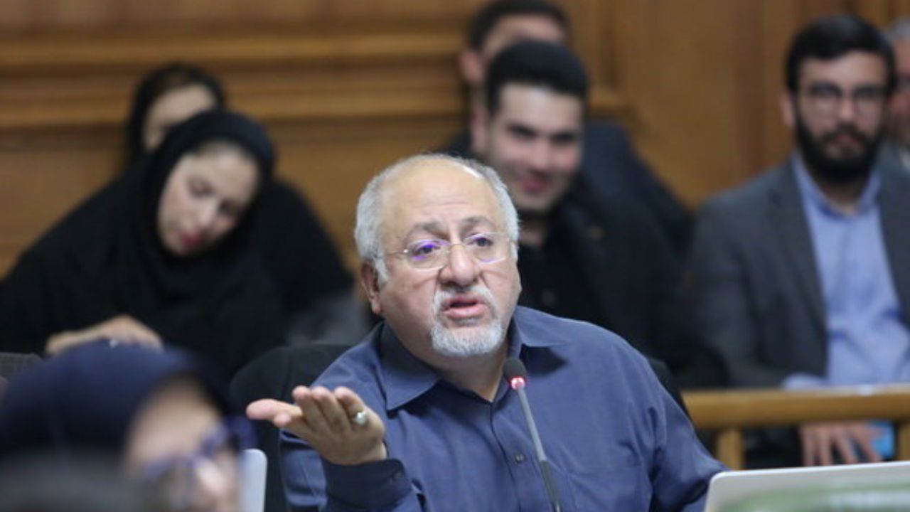 6 عضو شورای شهر نسبت به توقیف روزنامه جهان صنعت تذکر دادند