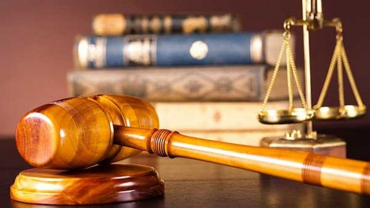 حبس برای امضای یک بیانیه / آیا کنش‌های سیاسی مسالمت‌آمیز ممنوع می‌شوند؟