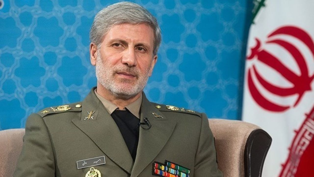 پس از رفع تحریم تسلیحاتی، سلاح‌هایمان را صادر می‌کنیم/ برنامه فضایی ایران دائمی است