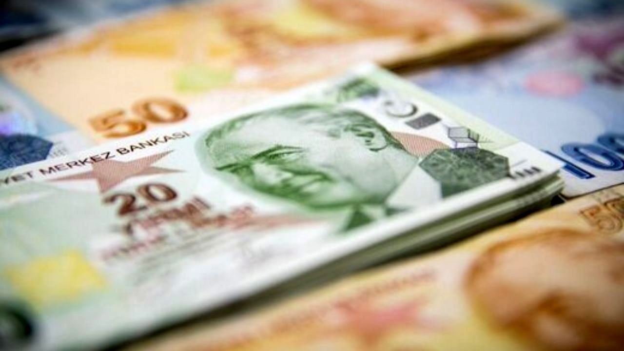 رکورد تاریخی کاهش قیمت لیر