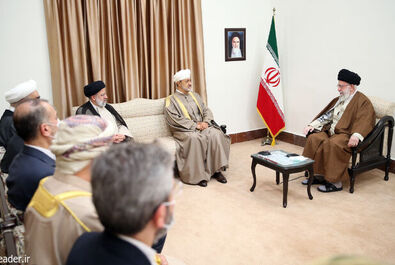 سلطان عمان و رهبری