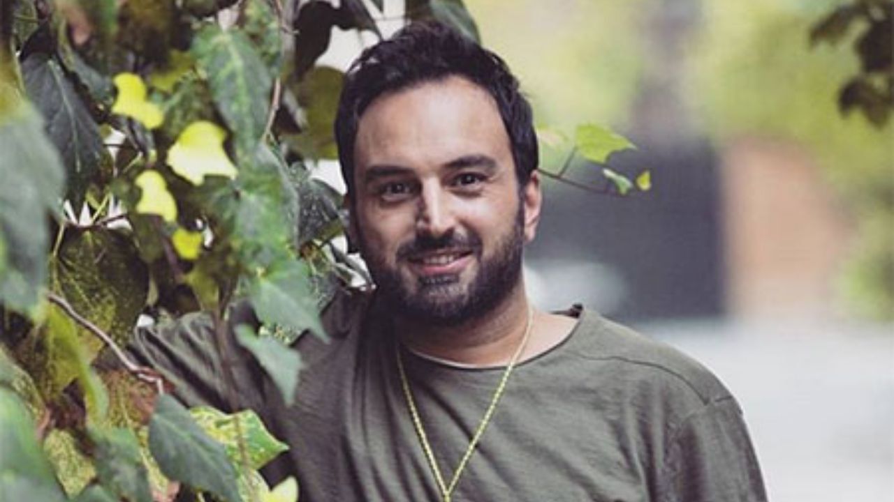 به نظرم حامد عنقا دارد تبدیل به کمپانی می‌شود