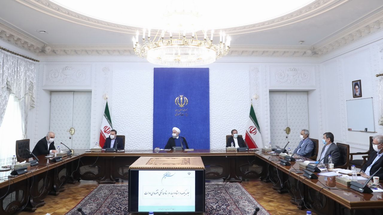 مسئولان کشور با حفظ آرامش و عقلانیت سیاسی مانع از منازعات شوند / درآمد‌های کشور در سال 99، قابل قیاس با اوایل دهه 90 نیست، اما دولت مانع از فروپاشی کشور شده است