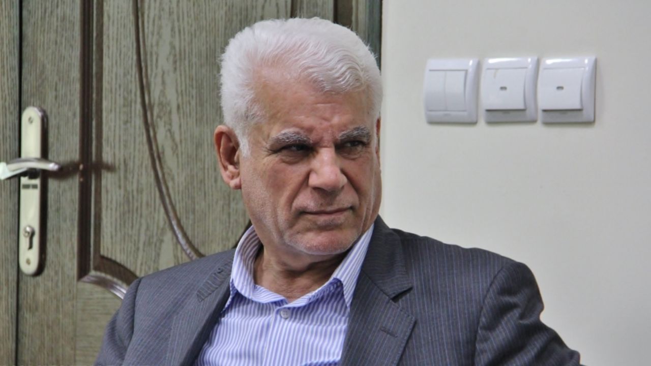 قیمت واقعی دلار این نیست و باید کاهش پیدا کند