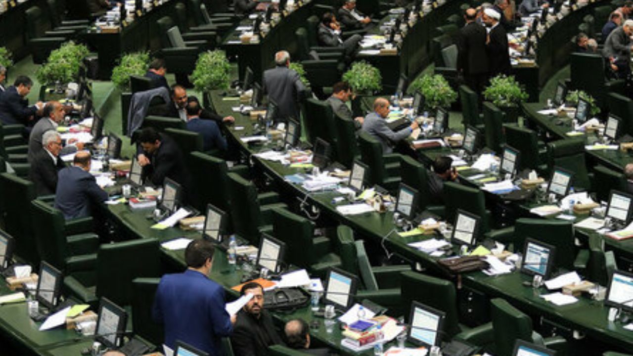 لایحه حذف 4 صفر از پول ملی امروز در کمیسیون اقتصادی بررسی می‌شود
