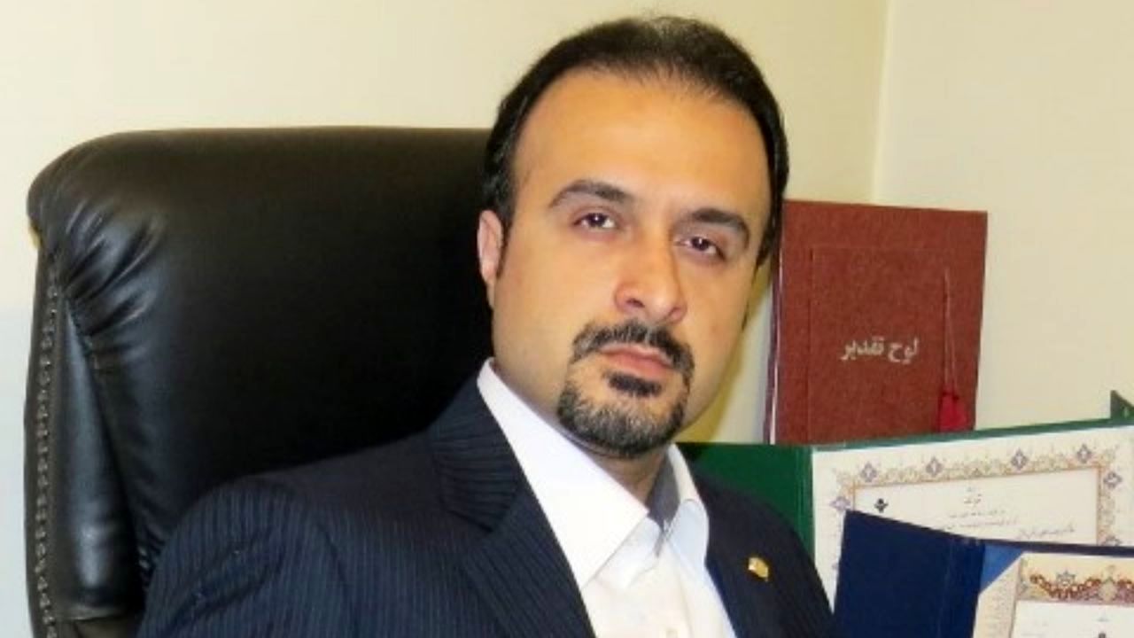 تصدی‌گری دولت باید تمام شود