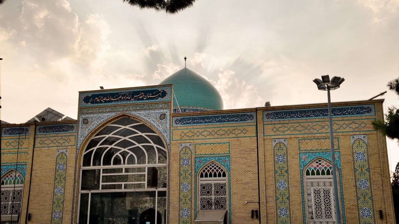 حال بد گورستان امامزاده عبدالله /  مزار شهدای دانشجو نیازمند طرح جامع گورستان است